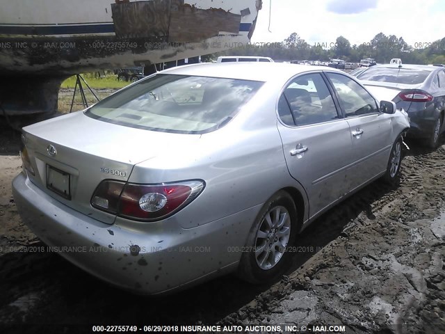 JTHBF30G520050724 - 2002 LEXUS ES 300 SILVER photo 4