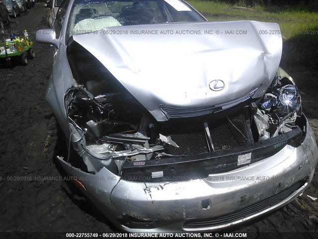 JTHBF30G520050724 - 2002 LEXUS ES 300 SILVER photo 6