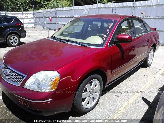 1FAFP24176G146597 - 2006 FORD FIVE HUNDRED SEL RED photo 2