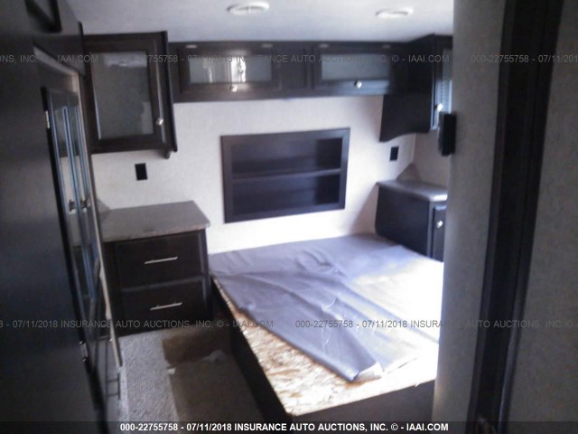 5SFCG4332GE309193 - 2016 HEARTLAND EDGE 399  BLACK photo 5