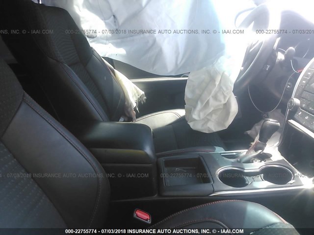 4T1BF1FK6FU951905 - 2015 TOYOTA CAMRY LE/XLE/SE/XSE BLACK photo 5