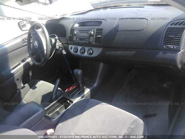 4T1BE32K75U033597 - 2005 TOYOTA CAMRY LE/XLE/SE 黑色 照片 5
