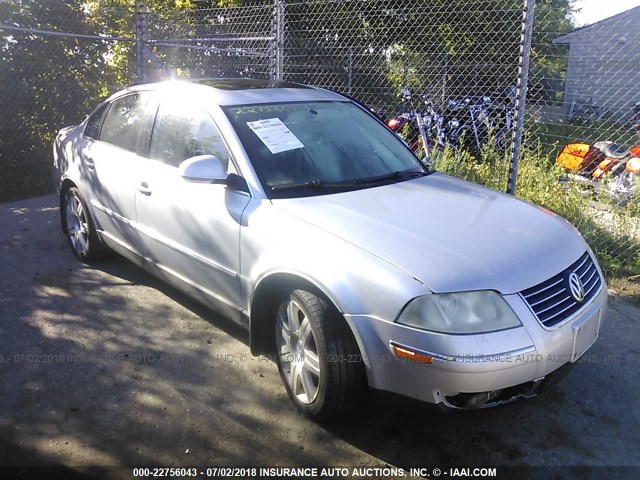 WVWRU63B45E063995 - 2005 VOLKSWAGEN PASSAT GLX 银色 照片 1