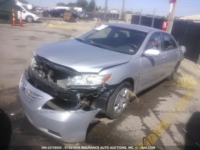 4T1BE46K97U631547 - 2007 TOYOTA CAMRY NEW GENERAT CE/LE/XLE/SE SILVER photo 2