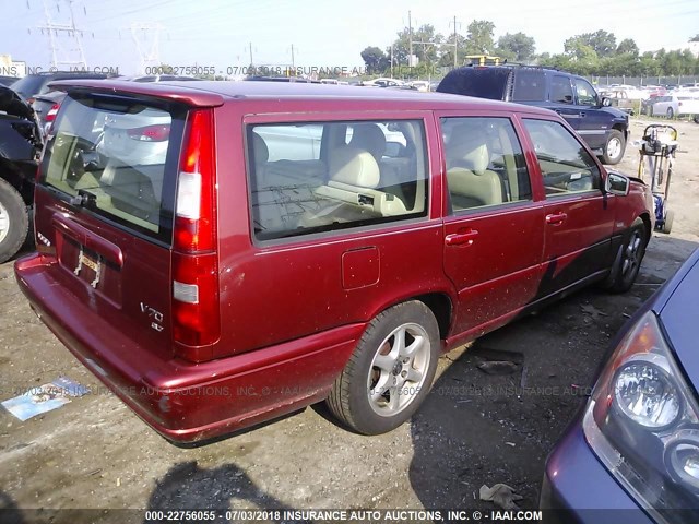 YV1LW5670W2422418 - 1998 VOLVO V70 GLT RED photo 4