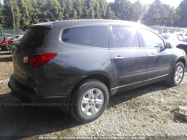 1GNKRFED9BJ135852 - 2011 CHEVROLET TRAVERSE LS GRAY photo 4