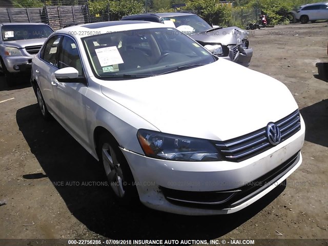 1VWBP7A35DC140732 - 2013 VOLKSWAGEN PASSAT SE WHITE photo 1