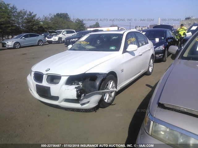 WBAPK5C51AA650235 - 2010 BMW 328 XI SULEV WHITE photo 6