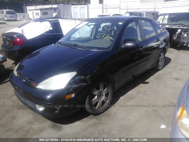 1FAFP38371W305070 - 2001 FORD FOCUS ZTS BLACK photo 2