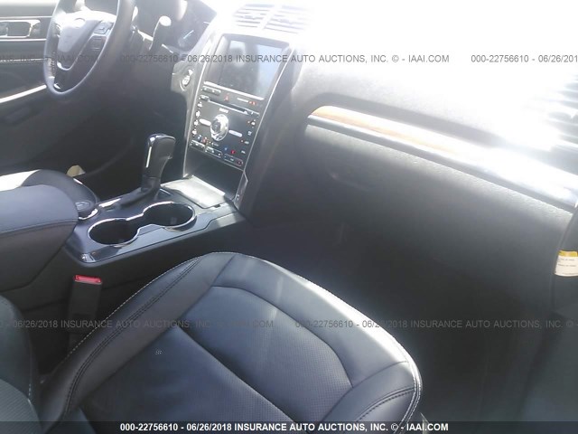 1FM5K8F85HGC93954 - 2017 FORD EXPLORER LIMITED შავი ფოტო 5