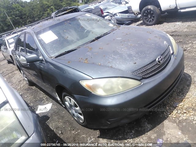 4T1BE32K42U585134 - 2002 TOYOTA CAMRY LE/XLE/SE მწვანე ფოტო 1