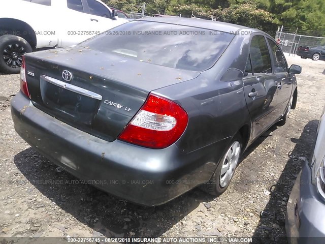 4T1BE32K42U585134 - 2002 TOYOTA CAMRY LE/XLE/SE მწვანე ფოტო 4
