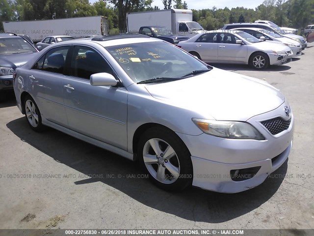4T1BF3EK8BU119246 - 2011 TOYOTA CAMRY SE/LE/XLE SILVER photo 1