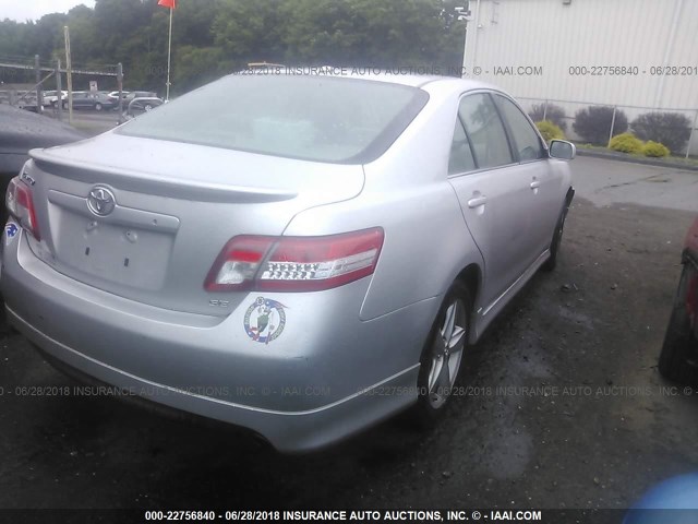 4T1BF3EKXBU155942 - 2011 TOYOTA CAMRY SE/LE/XLE SILVER photo 4