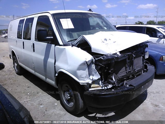 1GCWGAFF5H1114203 - 2017 CHEVROLET EXPRESS G2500  WHITE photo 1