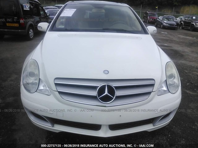 4JGCB65E07A038732 - 2007 MERCEDES-BENZ R 350 WHITE photo 6