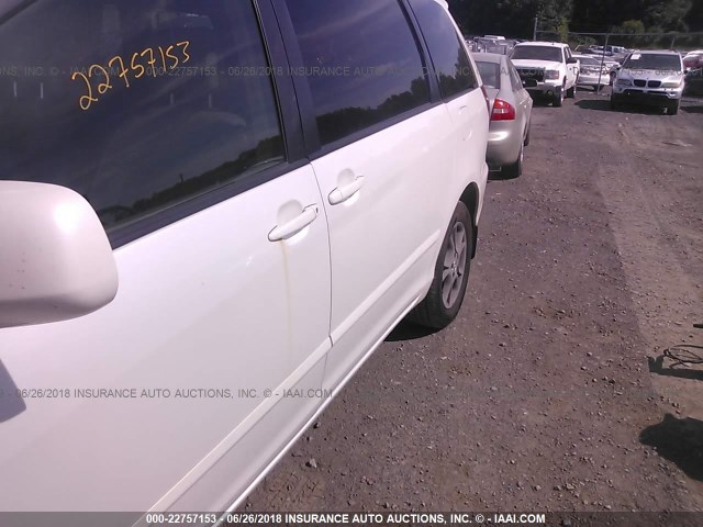 5TDBA22C76S068424 - 2006 TOYOTA SIENNA XLE/XLE LIMITED WHITE photo 6