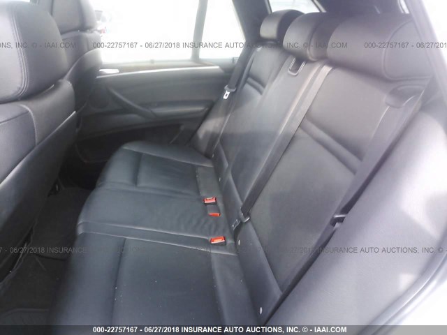 5UXZV8C52CL423324 - 2012 BMW X5 XDRIVE50I Srebrny zdjęcie 8