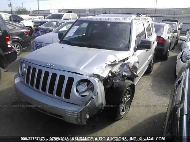 1J8FT48W57D251853 - 2007 JEEP PATRIOT LIMITED SILVER photo 2