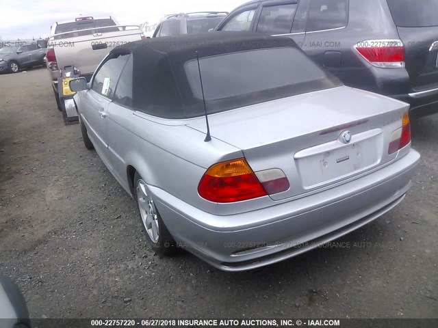 WBABR3340YEA82292 - 2000 BMW 323 CI SILVER photo 3