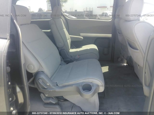 5N1BV28U27N122879 - 2007 NISSAN QUEST S/SE/SL GRAY photo 8