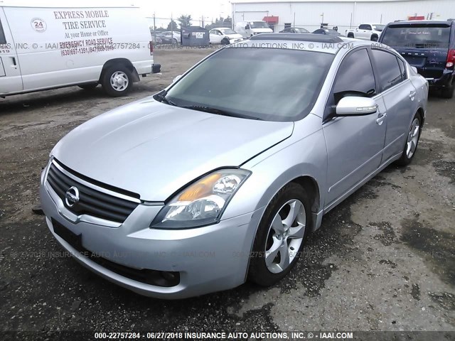 1N4BL21E88C187123 - 2008 NISSAN ALTIMA 3.5SE/3.5SL SILVER photo 2