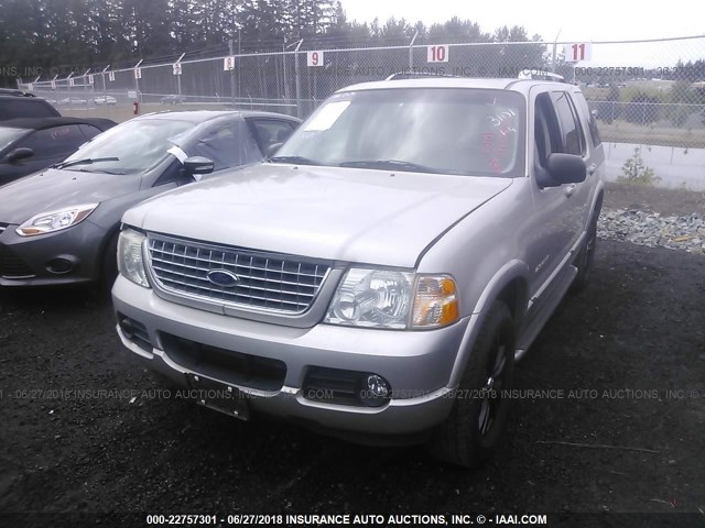 1FMDU75W44UA26588 - 2004 FORD EXPLORER LIMITED SILVER photo 2