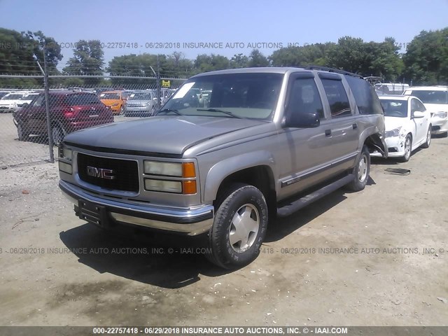 3GKFK16R0XG552687 - 1999 GMC SUBURBAN K1500 GRAY photo 2