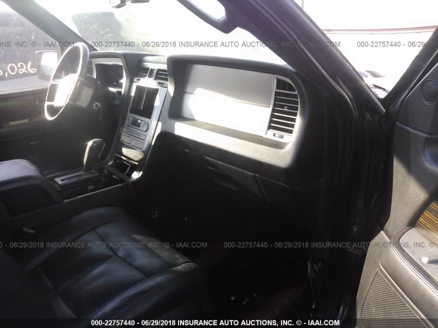 5LMFU27597LJ25737 - 2007 LINCOLN NAVIGATOR BLACK photo 5