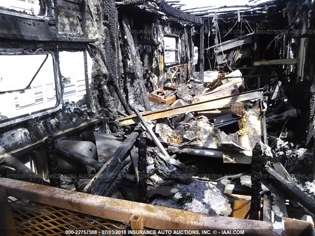 4X4TWDD20BR340658 - 2011 FOREST RIVER OTHER  WHITE photo 8