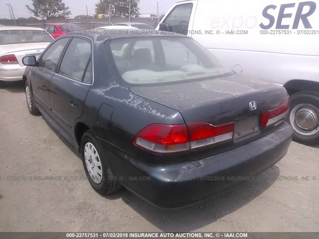 1HGCF86601A122716 - 2001 HONDA ACCORD VALUE GREEN photo 3