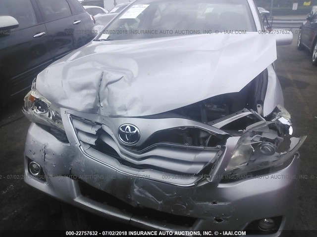 4T1BF3EKXBU157867 - 2011 TOYOTA CAMRY SE/LE/XLE SILVER photo 6