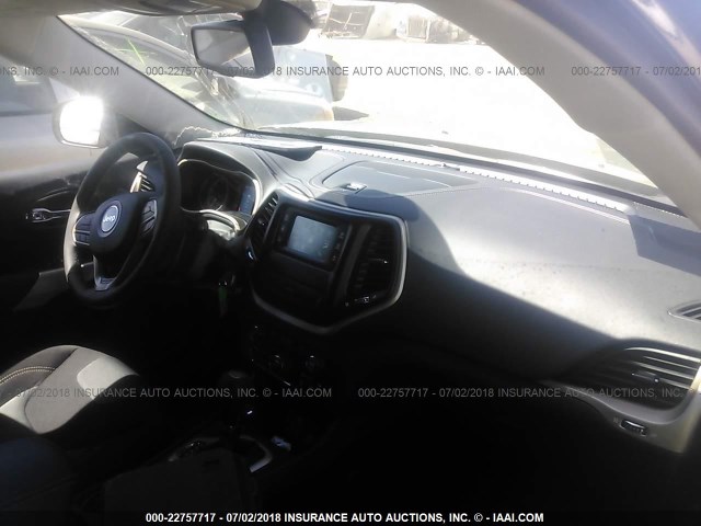 1C4PJMCX7JD528771 - 2018 JEEP CHEROKEE LATITUDE Қара фото 5