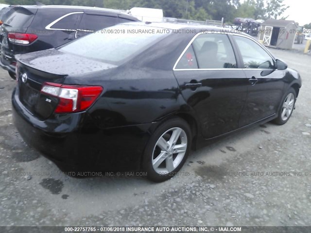 4T1BF1FK0DU218049 - 2013 TOYOTA CAMRY L/SE/LE/XLE 黑色 照片 4