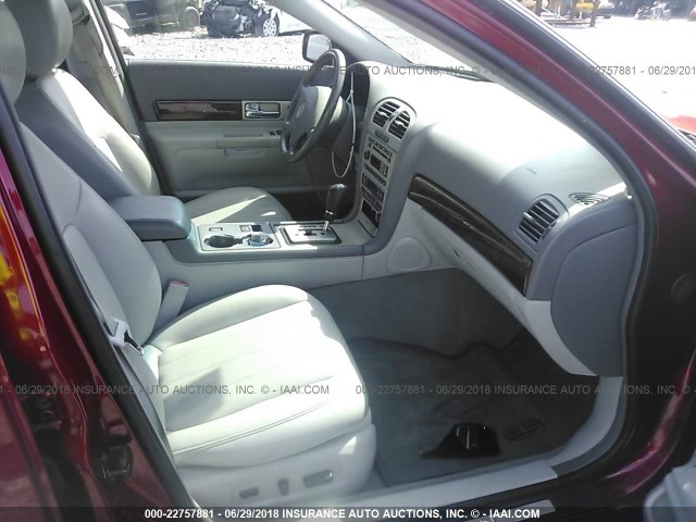 1LNHM87A55Y667915 - 2005 LINCOLN LS 红色 照片 5