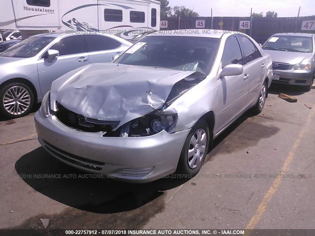 4T1BE32K84U873709 - 2004 TOYOTA CAMRY LE/XLE/SE Gümüş foto 2