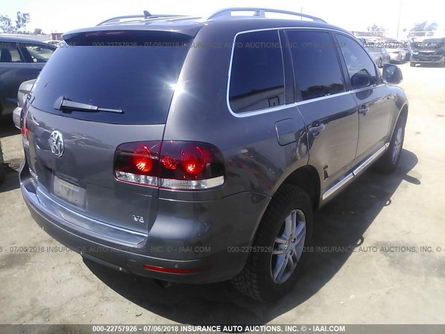 WVGBE77L88D029023 - 2008 VOLKSWAGEN TOUAREG 2 V6 GRAY photo 4