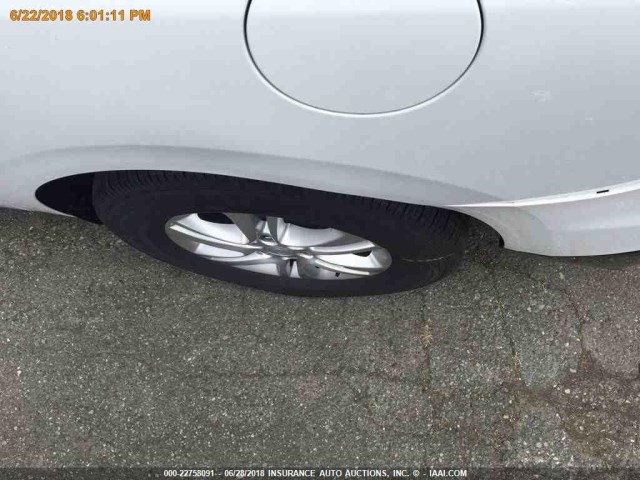 5GAEVAKW7JJ263131 - 2018 BUICK ENCLAVE ESSENCE 白色 照片 15