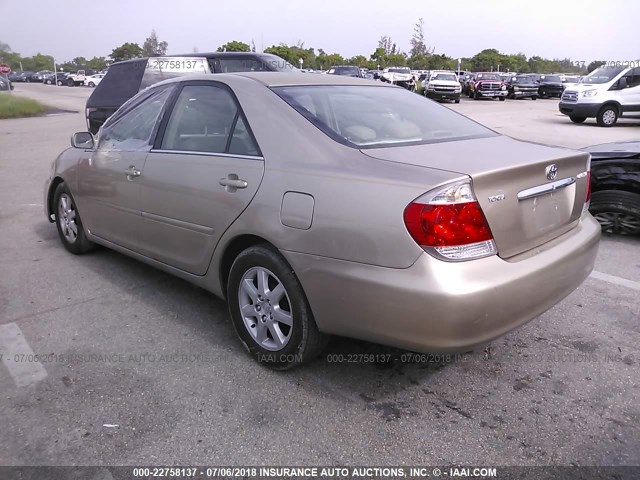 4T1BE32K65U609244 - 2005 TOYOTA CAMRY LE/XLE/SE Bej foto 3