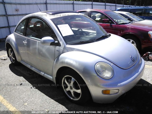 3VWDD21CX1M459235 - 2001 VOLKSWAGEN NEW BEETLE GLX 银色 照片 1