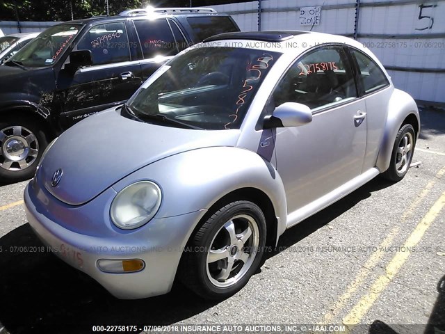 3VWDD21CX1M459235 - 2001 VOLKSWAGEN NEW BEETLE GLX 银色 照片 2