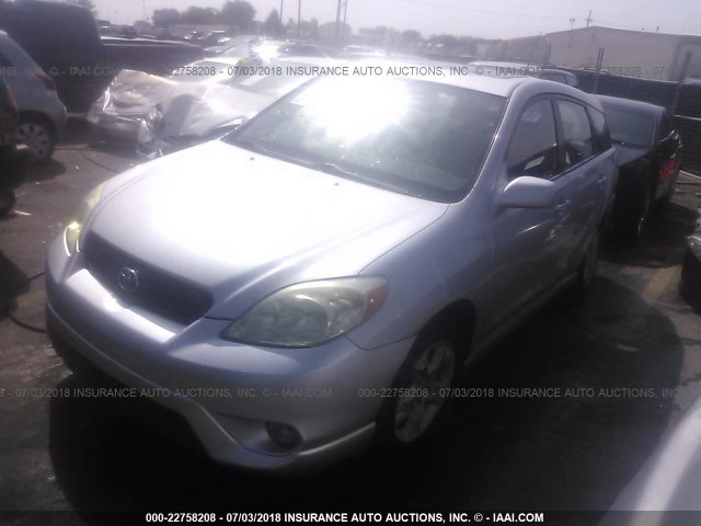 2T1KR32E35C335856 - 2005 TOYOTA COROLLA MATRIX XR SILVER photo 2