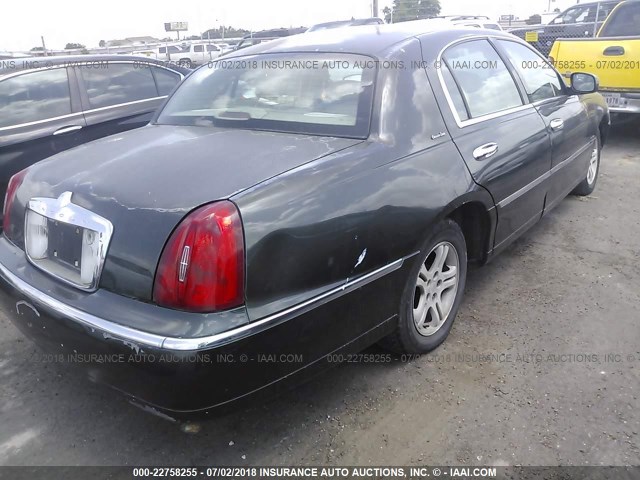 1LNHM81W6XY666408 - 1999 LINCOLN TOWN CAR EXECUTIVE Yaşıl foto 4