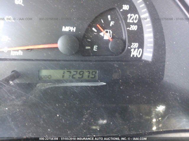 JTDBE32K540267859 - 2004 TOYOTA CAMRY LE/XLE SILVER photo 7