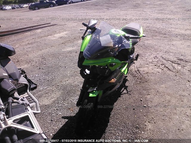 JKAEXEF16GDA26455 - 2016 KAWASAKI EX650 F GREEN photo 2