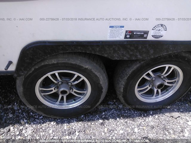 4X4TRLW27HD415005 - 2017 FOREST RIVER ROCKWOOD MINI LITE  WHITE photo 7