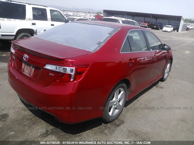 4T1BF1FK5EU767246 - 2014 TOYOTA CAMRY L/SE/LE/XLE წითელი ფოტო 4