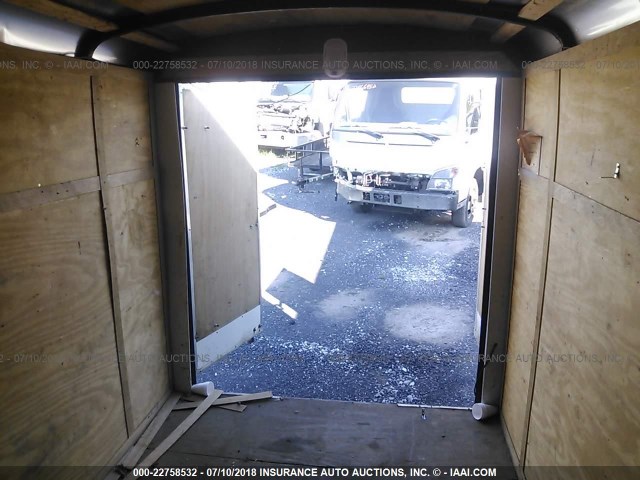 4X4TSE4191N019832 - 2001 FOREST RIVER ENCLOSED  白色 照片 8