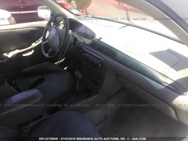 1G1NE52M8W6261234 - 1998 CHEVROLET MALIBU LS WHITE photo 5