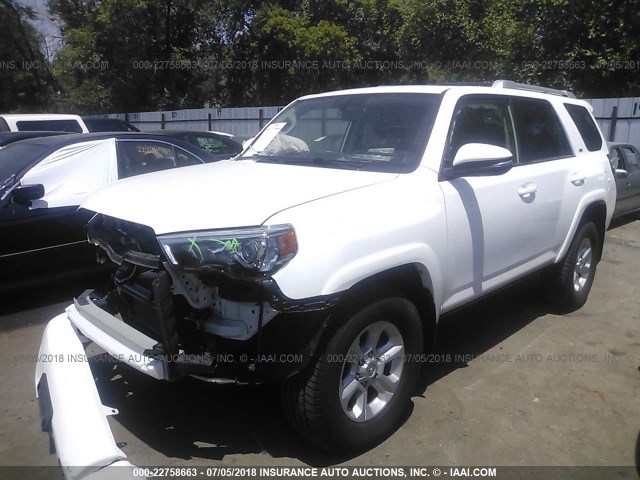 JTEBU5JRXE5201790 - 2014 TOYOTA 4RUNNER SR5/LIMITED/TRAIL WHITE photo 2